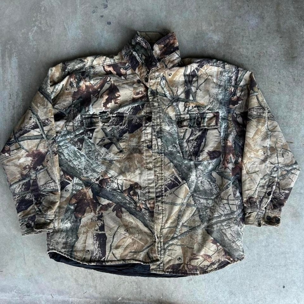 Camo jacket‎ with hole in the pockets jacket
